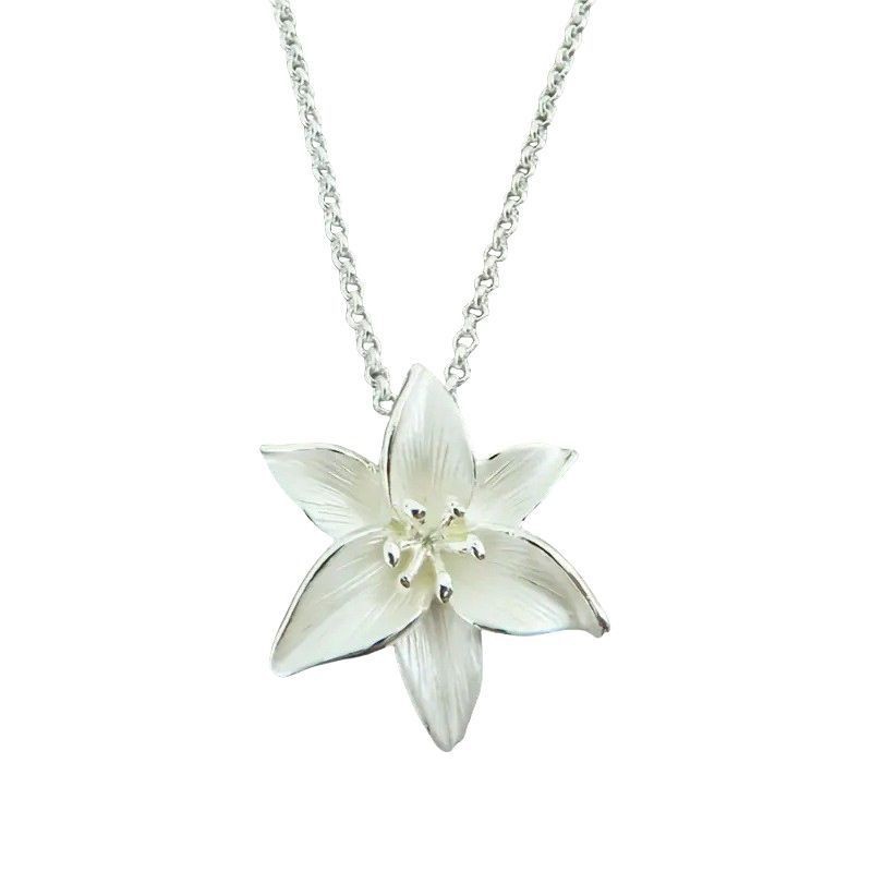 Exquisite Retro Floral Necklace With A European And American Vintage Style